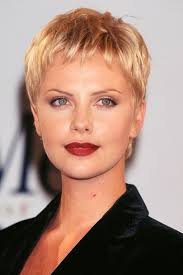 Resultado de imagem para charlize theron