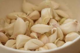 Les Bienfaits De L Ail Pour La Sante Un Remede Naturel Meconnu Ail Bienfaits Remedes Naturels Sante