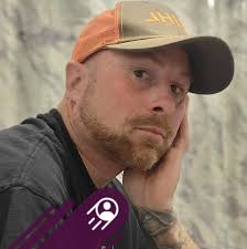 Kristian Jay Berg (dob 02/06/1990) had a $2,500 warrant issued