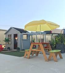 Jardin D Enfant Je Ne Vous Ai Pas Montre Notre Nouvelle Table De Jardin En Bois Trouve Sur Le Bon Coin Les Enfants En Sont Tres
