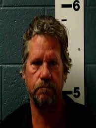 Man accused of groping girls indicted