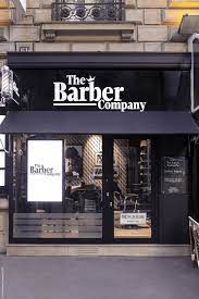 Vitrine The Barber Company Ideias Para Barbearias Fachada De Barbearia Projeto De Barbearia