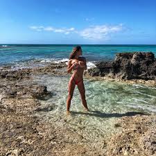 Nina Agdal Goes From Bikini, To Topless, To Nude - Fleshbot