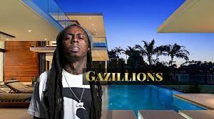 The house also has a garage for four cars and marble flooring with gold. Get The Dirt On Lil Wayne S Mega Mansion And Net Worth