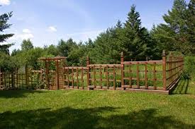 4 Garden Fence3 Jpg 510 340 Pixels Cedar Garden Garden Fence Fence Design