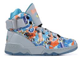 In 1989 basketball legend patrick ewing started producing his own line of sports shoes. Ewing Sneakers Flight Club