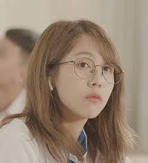 Với tinh thần hài hước vui nhộn trong từng lời nhạc cũng như khung hình, những cú twist trong lyrics của bản nhạc đã khiến người xem cười ngả nghiêng. Háº­u Hoang La Ai Que á»Ÿ Ä'au Lam Nghá» Gi Bá»' Máº¹ Va Báº¡n Trai Hoa Ká»³ 68
