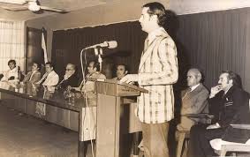 Rafael Marcial Garmendia nació en Barquisimeto el 24 de octubre de 1941, hijo de Marcial Garmendia Murrieta y Lourdes Montes de Oca Castillo. Su abuelo, fue un abogado que llegó a ser