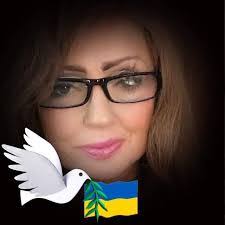 Iris Brewster's Instagram, Twitter & Facebook