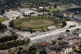 Stadion miejski warty poznań (warta poznań municipal stadium), also known as stadion przy drodze dębińskiej (dębińska road stadium) and nicknamed ogródek (little garden). Warta Poznan Chce Przejac Stadion Szyca Prezydent Grobelny To Nieprawdopodobne Glos Wielkopolski