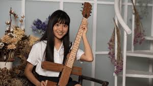 Cross Guitar 2.0: The Next Generation Foldable Travel Guitar by Madrid  Musical Group USA — Kickstarter