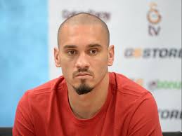 O flamengo está no mercado em busca de reforços para o setor defensivo e já tem um nome na mira. Na Turquia Maicon Explica Negociacao E Rechaca God Of Zaga Gazeta Esportiva