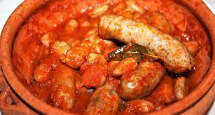 200 g di passata di pomodoro. Salsiccia E Fagioli Borlotti In Umido Un Vero Confort Food
