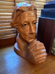 Sculptor's thumbelina figure art