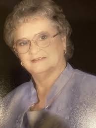 Suzanne Avery's Instagram, Twitter & Facebook