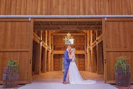 Country Charm Alabama S Best Barn Farm Wedding Venues Farm Wedding Venue Farm Wedding Best Barns