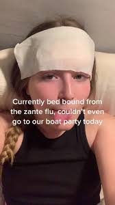 Ella Amos (@secretme18314)