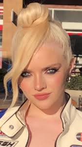 kate herr (@ikateherr)