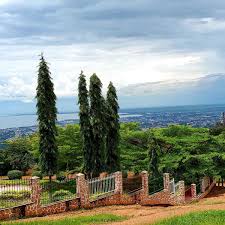 Burundi), полная официальная форма — респу́блика буру́нди (рунди republika y'u burundi, irepuburika y'uburundi, фр. Reisebericht Burundi Der Unentdeckte Binnenstaat Im Osten Afrikas Sven Luca World