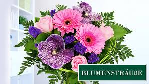 Blumenstrauss Verschicken Einfach Blumen Online Bestellen Wenn sie ihr geschenk noch mehr perfektionieren möchten, können sie auch körbe mit weihnachtspflanzen versenden.