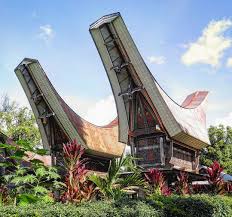 Rumah adat ini merupakan salah satu ikon suku toraja. Menelusuri Rumah Adat Tongkonan Tana Toraja Minews Id