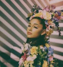 This ariana grande birthday party is amazing! Ariana Grande Throws Flower Themed Birthday Party Whoabella