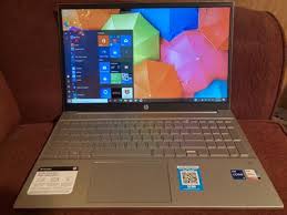 512 gb intel ssd + 32 gb intel optane memory, video: Hp Pavilion 15 6 Intel Core I5 8gb Ram 512gb Ssb 32gb Optane Lunar Gold Walmart Com Walmart Com