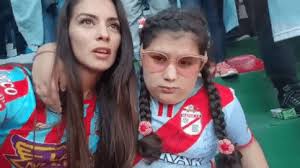 Toda la información y las últimas noticias. Ella Es Ciega Y Su Mama Le Relato El Gol Que Puso A Arsenal En Primera Division Tyc Sports