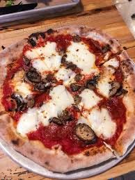forno nero pepperoni e funghi food vegetable pizza food hall