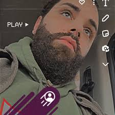 Gary LeVox, formerly of Rascal Flatts, delivered a powerful National Anthem  to get things rolling at Cleveland Browns Stadium.