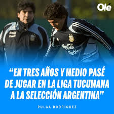 Luis miguel rodríguez, más conocido como el pulga, es sin dudas la figura de colón de santa fe. Diario Ole El Pulga Rodriguez Recordo Su Paso Por La Facebook