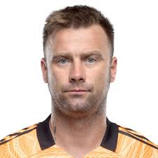 He began his career in the polish third . Artur Boruc Legia Uefa Europa League Uefa Com