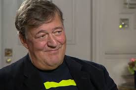 Stephen Fry: Meisjes die op 14-jarige leeftijd seks hadden met rocksterren  zouden zichzelf geen slachtoffers noemen