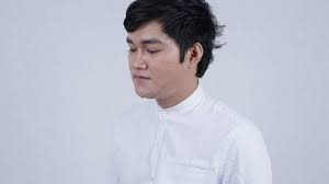 Chord sampai tutup usia aku tercipta olehnya untuk slalu cintai kamu beri aku kesempatan tuk bahagiakan dirimu sampai aku tutup ukulele songs lagu kunci gitar Lirik Lagu Sampai Aku Tutup Usia Angga Candra Lirik Plus