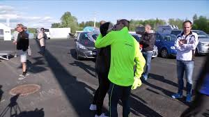 Før selve frieriet spurte han livas far om tilatelse til å fri til datteren. Tv 2 Sporten On Twitter Henrik Ingebrigtsen Klinte Til Med Ny Kjaereste Http T Co Qs0dgfigr9 2friidrett Http T Co 1rukrfwbd5