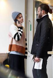 Check out dating history, relationships status and compare the info. Emma Watson Kissing Her Boyfriend Leo Robinton 04 24 2020 Celebmafia