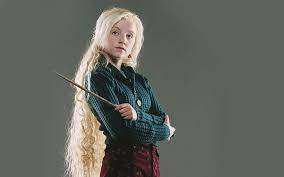 Harry frequently finds himself entangled in dangerous adventures but he always lives to tell the tale. Hd Wallpaper Actress Blonde Evanna Lynch Harry Potter Luna Lovegood Wallpaper Flare