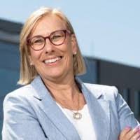 Mick Cummins's Instagram, Twitter & Facebook