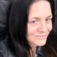 Tara Gragg's Instagram, Twitter & Facebook