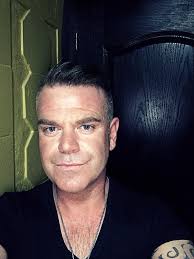 Ollie Hughes IS Robbie Williams!!