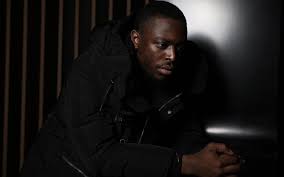 Dadju Gentleman Chanteur Le Parisien dadʒu dʒunɑ tsunɡulɑ) better known by the mononym dadju or at times use the citation below to add these lyrics to your bibliography dadju gentleman chanteur le parisien