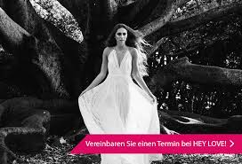 Brautkleid reinigen hochzeitskleid reinigung stark. Vintage Brautkleider In Munchen Brautmodenshops Preise