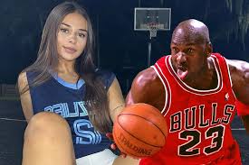 Sophie Rain, la estrella de OnlyFans supera las ganancias de Michael Jordan  | Marcausa