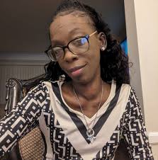 Weekend Craving: Philadelphia Oreo Cheesecake Bites! I am prepared to post  these every month (I wasn't kidding) until they finally come to the US.  Hellloooo we want these!!! Right?! pc @philidelphia_cheesecake