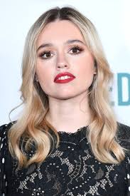 She lives her real life as of her character from reel life. Aimee Lou Wood Sex Education Wiki Fandom