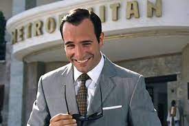 Pierre michel, jeune magistrat venu de metz avec femme et enfants, est nommé juge du grand banditisme. Jean Dujardin Paris Match