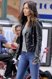 Megan Fox Teenage Mutant Ninja Turtles 2 Set Photos New York City May 2015 Megan Fox Outfits Invierno Megan Fox Style