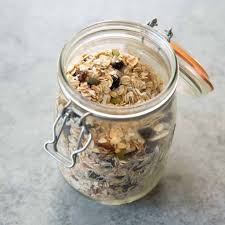 Overnight Muesli Delish Knowledge In 2021 Overnight Muesli Muesli Breakfast Snacks