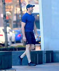 Hugh michael jackman ac (born 12 october 1968) is an australian actor, singer, and producer. Hugh Jackman Was Seen Getting In His First Workout Of 2020 As He Stretched After A Run In New York Daily Mail Online