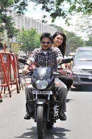 Oru Kal Oru Kannadi - Funny! - The Hindu